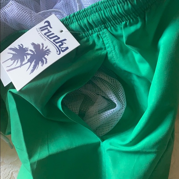 NWT Mens swim trunks - Picture 7 of 7